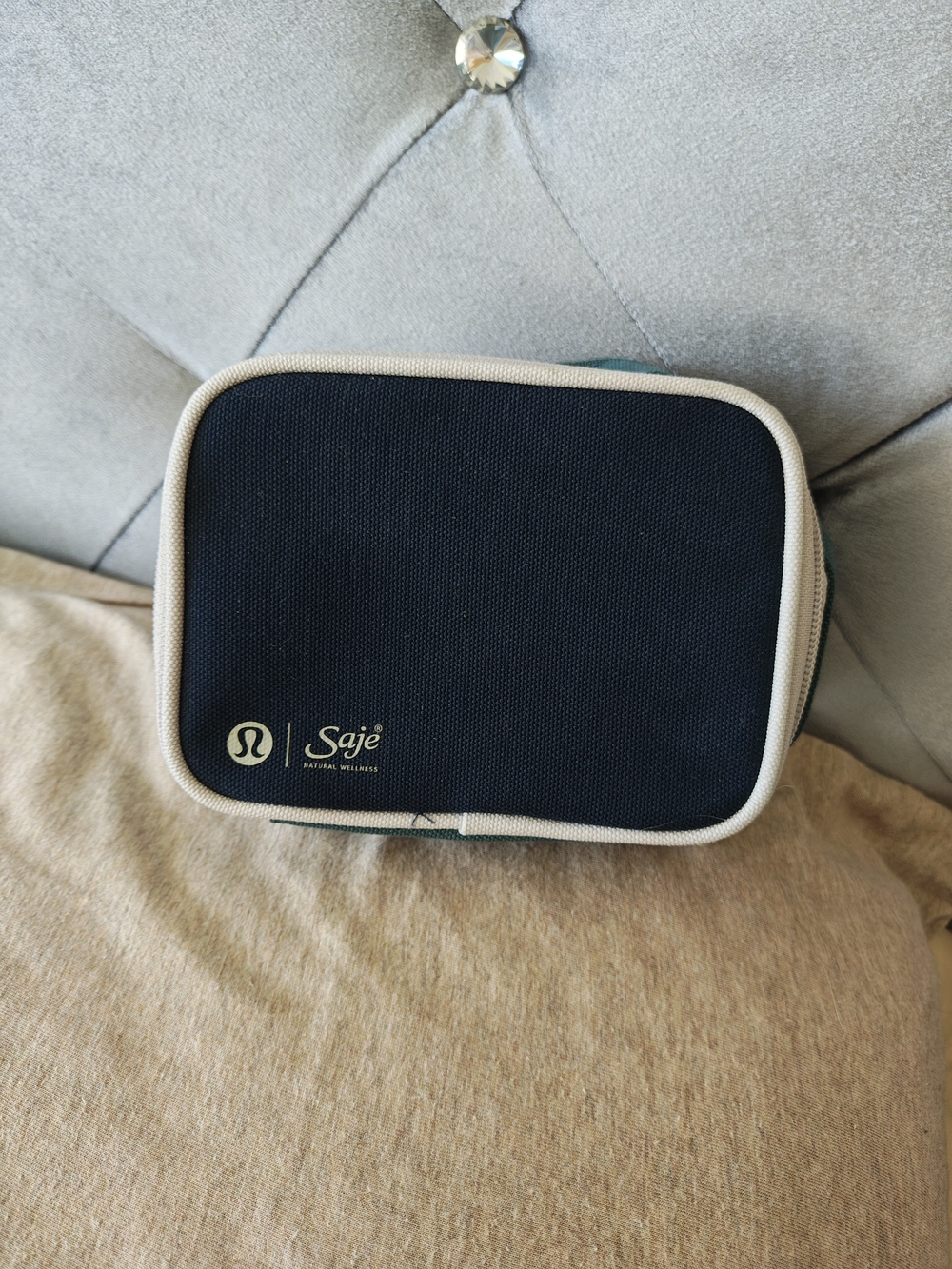 Lululemon x Saje Natural Wellness Travel Cosmetic Bag Pouch Dark Green Navy